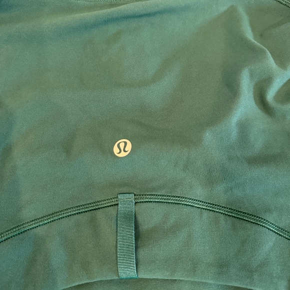 NEW with tags! Lululemon Define Jacket *Nulu
Everglade Green / Gold zipper Sz 14 - Picture 7 of 7